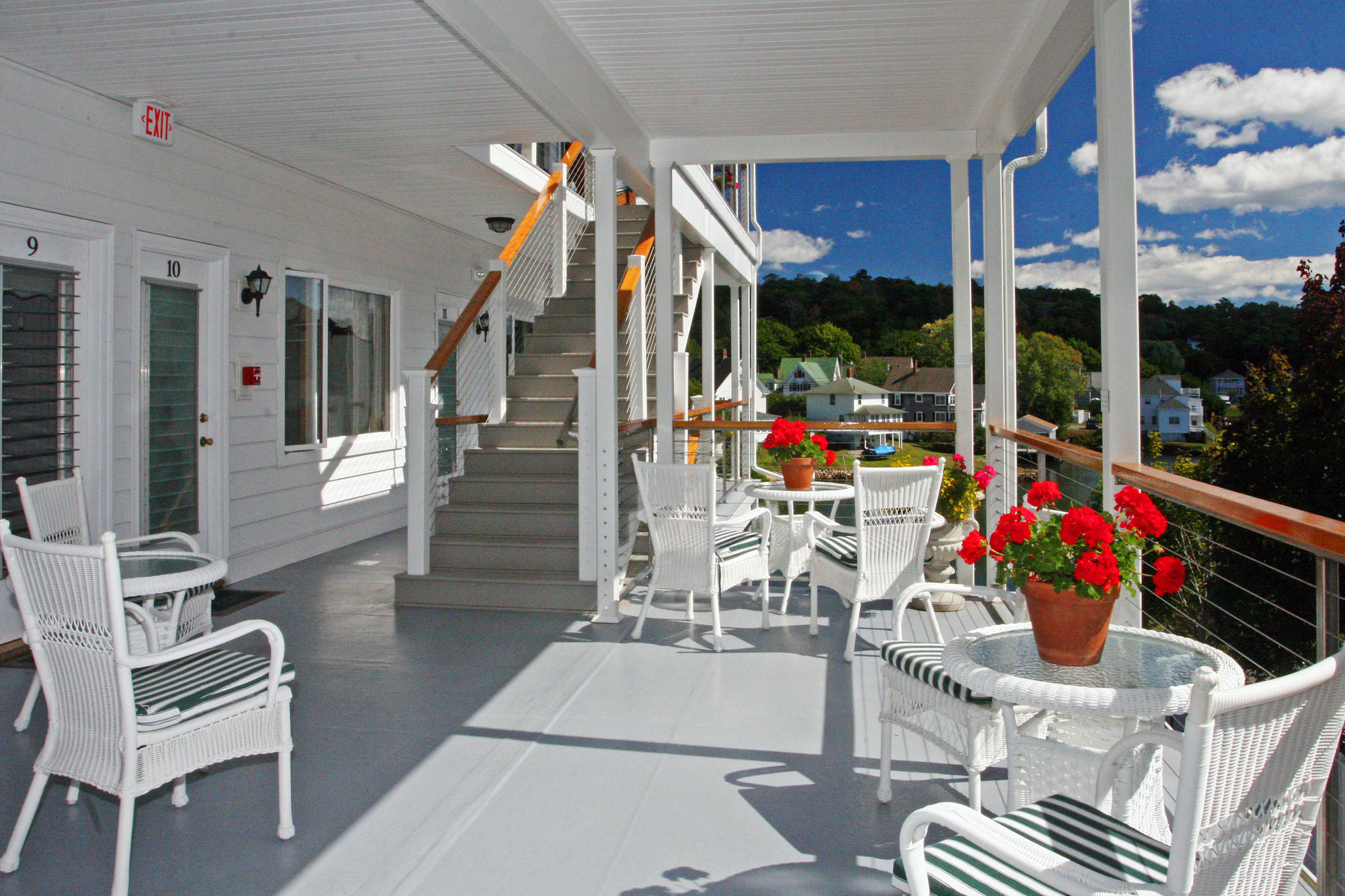 Harborage Inn On The Oceanfront Бутбей Харбър Екстериор снимка